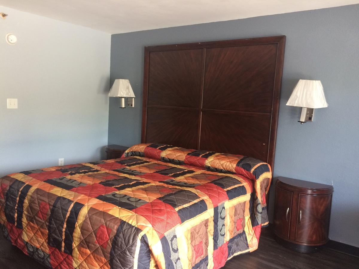 Gulf American Inns Декейтер Экстерьер фото